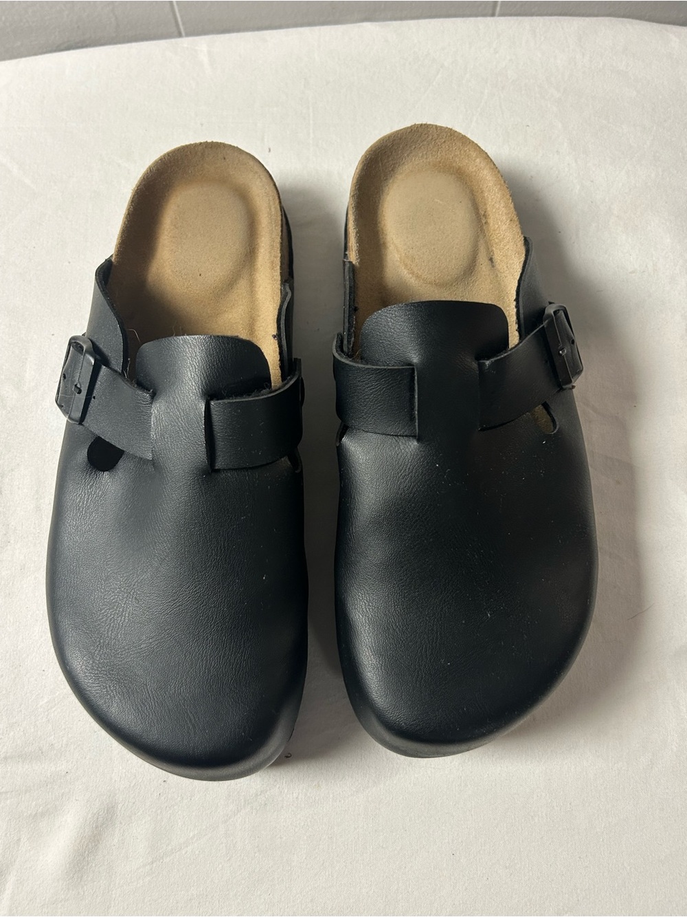 Cushionaire Women’s Black Boston Clog size 81/2